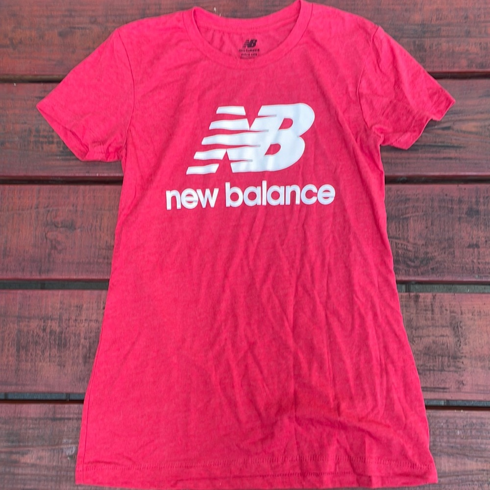 BRAND NEW new balance red t-shirt